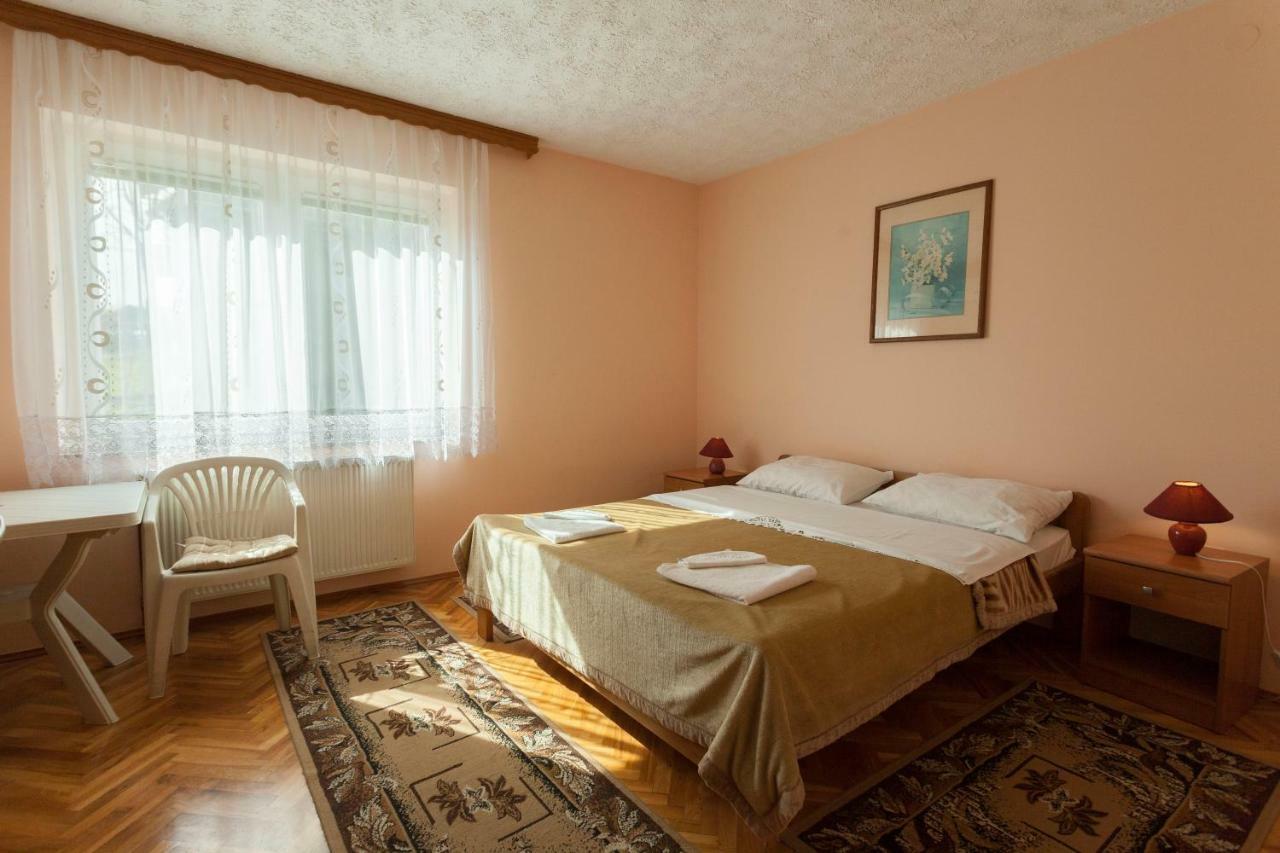 Rooms Maria Slunj Εξωτερικό φωτογραφία
